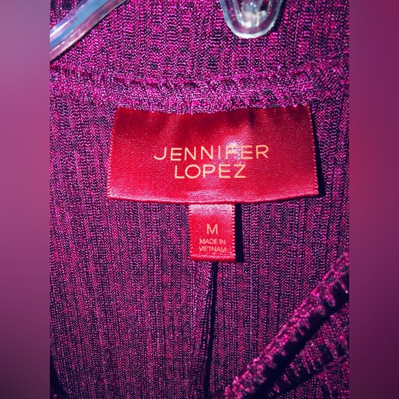 Jennifer Lopez crewneck tank with cut out choker Cascade Hem size Medium NWT - Picture 8 of 15